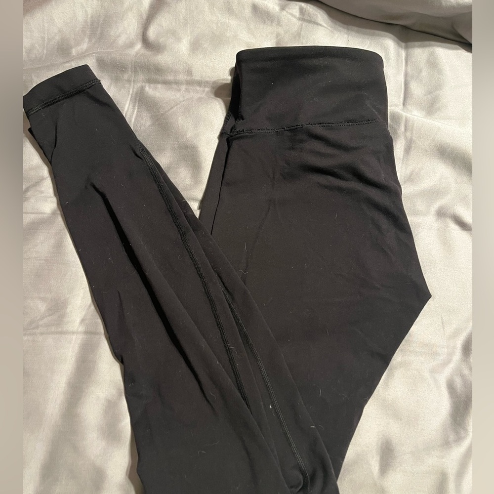 Well loved lululemon wonder under leggings size 6 31”